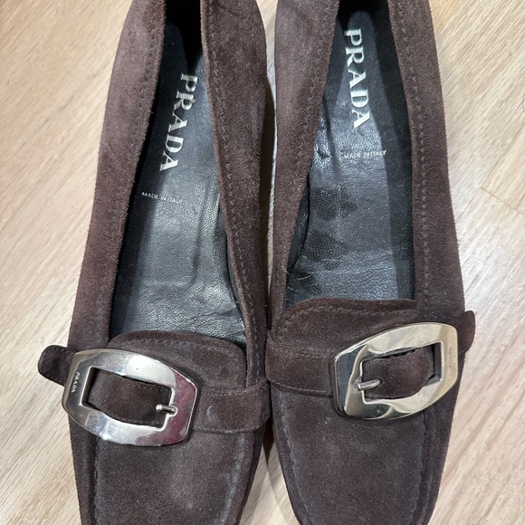 Prada brown suede flats size 36 1/2. Great shape, hardly worn. - Picture 8 of 8